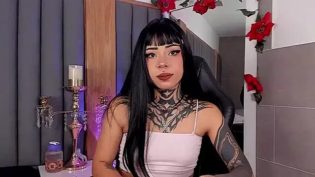 misstomie_ from StripChat