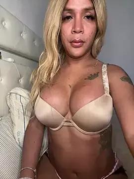 missvalen from StripChat