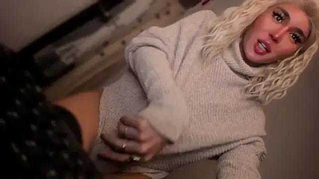 MissValentinaJohnson from StripChat is Freechat