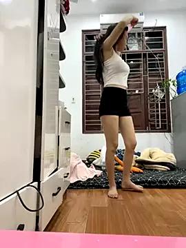 Miumieu from StripChat