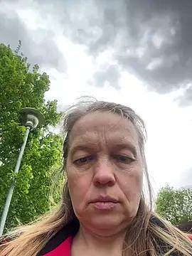 MIUNELLY from StripChat is Freechat