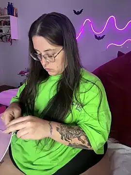 Mizztikaa from StripChat