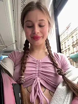 mmelicious from StripChat