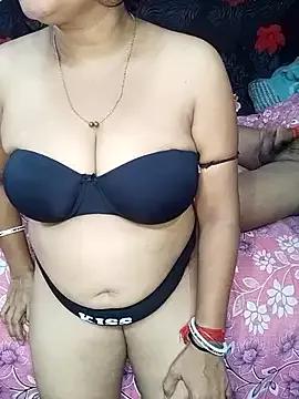 Modhu82 webcams show profile image 