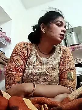 Mohni_love from StripChat is Freechat