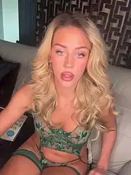 Mollie_Temptations from StripChat