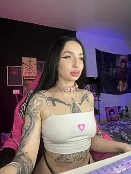 Molly__Moon from StripChat