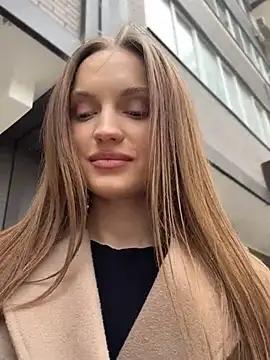 Molly_Muer from StripChat