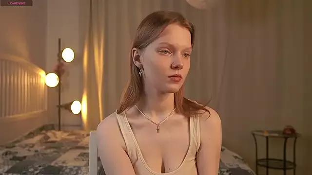 MollyBushh from StripChat is Freechat