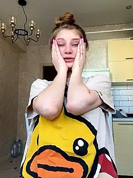 MollyDolle from StripChat