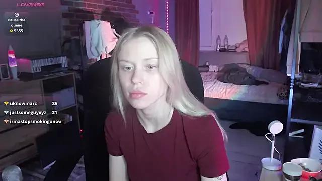 Dirty chat webcam: explore liveshows with versed models, from laying bare to fetishes, in a variety of sexy free adult webcams.