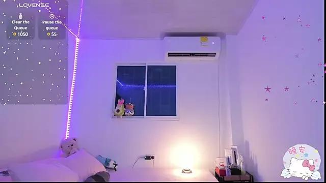 MollyG18 from StripChat