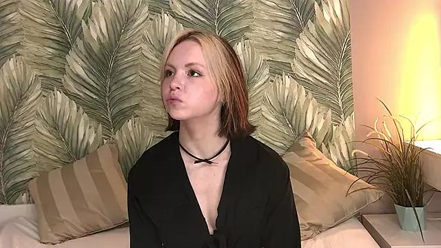 MollyHuntt from StripChat