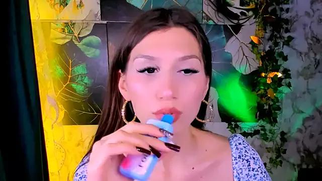 Mollyinyourmind from StripChat