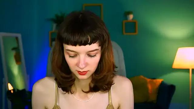 MollyJiggles from StripChat is Freechat