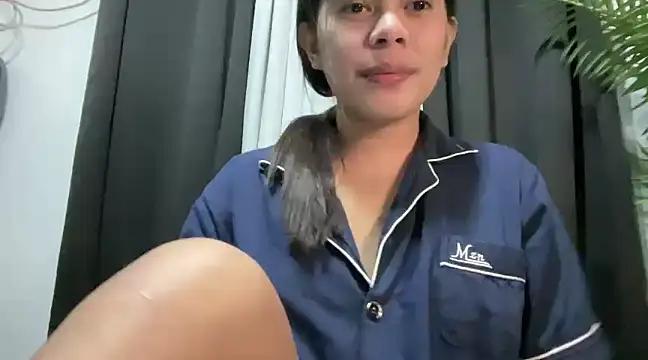 Mollylicious from StripChat is Freechat