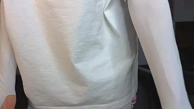 mollymila from StripChat