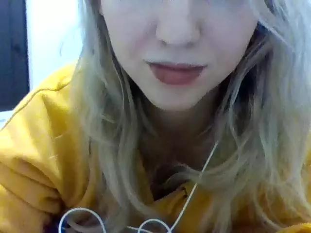 MollyRosa from StripChat