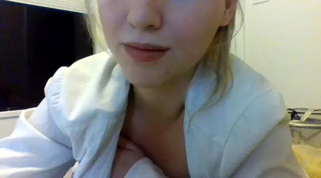 MollyRosa from StripChat