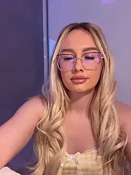 mollyxxx from StripChat