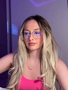 mollyxxx from StripChat