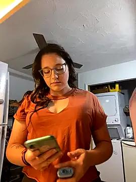Mommasaurrex from StripChat