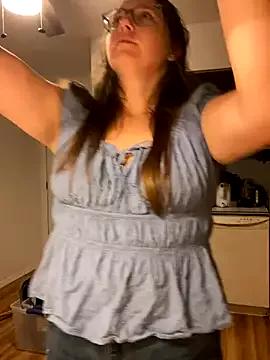 Mommasaurrex from StripChat