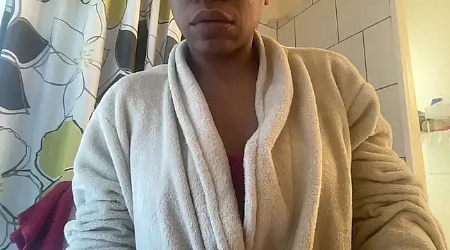 MommyConfident from StripChat