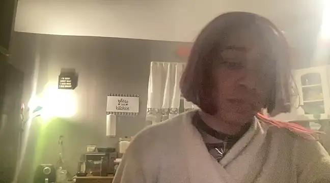 MommyConfident from StripChat