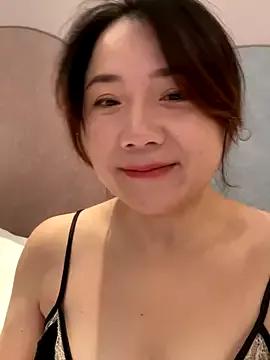 Momo-9988 from StripChat