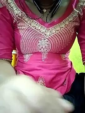 MONA-999 from StripChat is Freechat