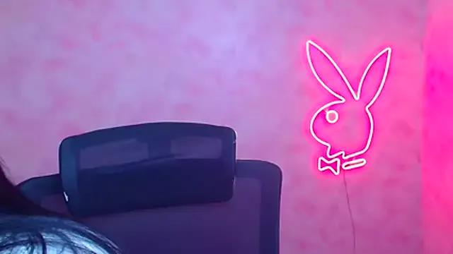 Mona_Esty from StripChat is Freechat