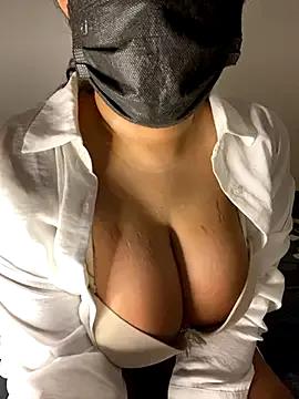 Monica__Bellucci__ from StripChat is Freechat