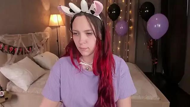 Monica__Queen from StripChat is Freechat