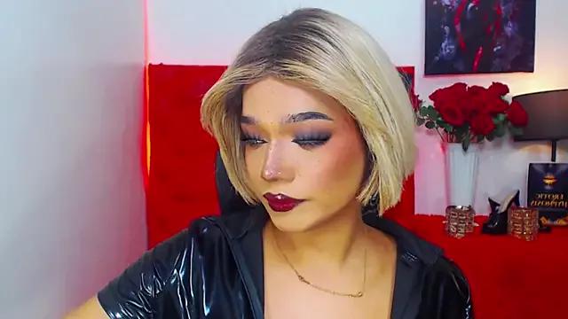 monica_hunter from StripChat is Freechat