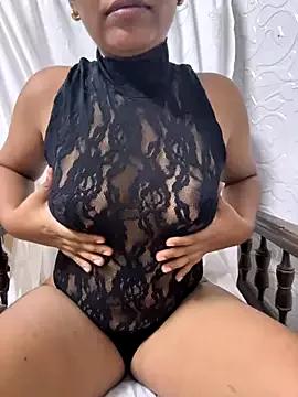 monicadarling09 from StripChat is Freechat