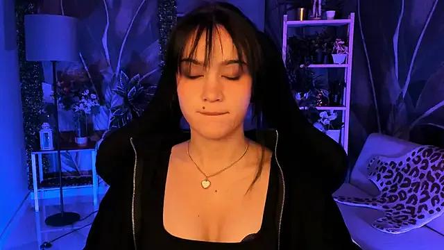 MonicaFarmer webcams show profile image 