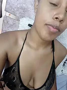 Monique_Mulberry from StripChat is Freechat