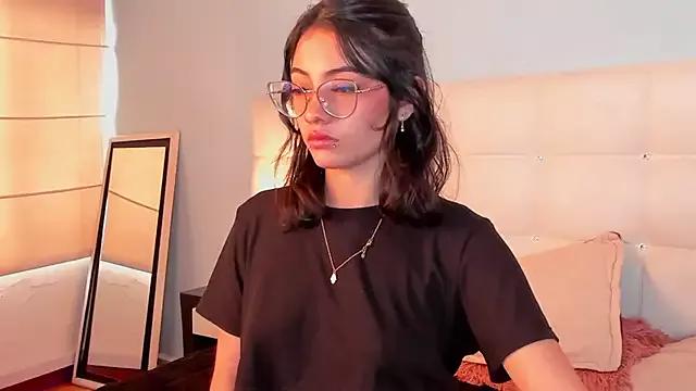 Moon__April from StripChat