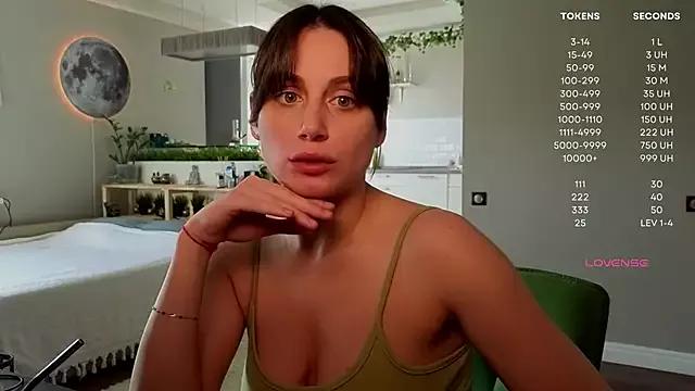 moon_deity_ from StripChat