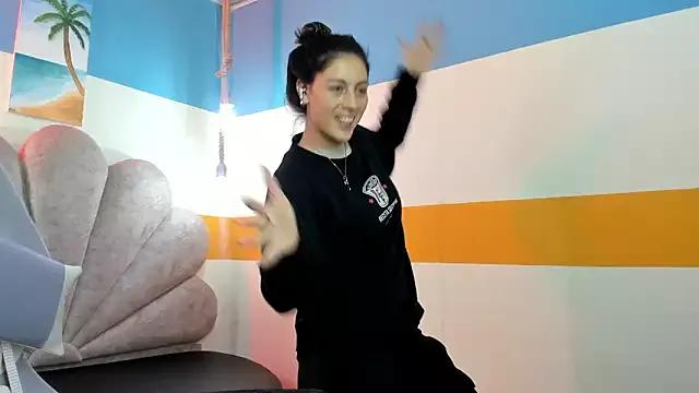 moon_winy from StripChat is Freechat