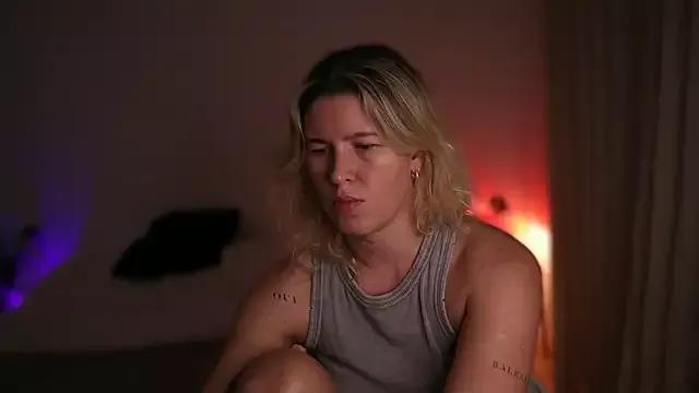 moonamii from StripChat