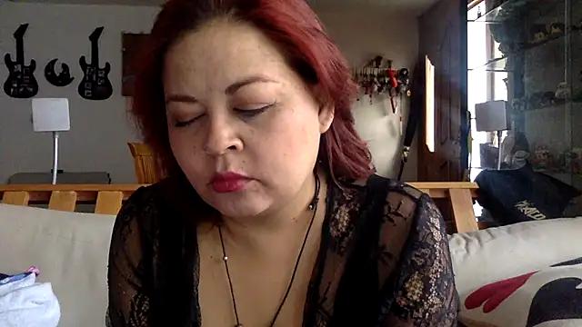 moonbby from StripChat