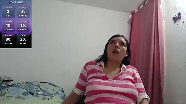 moondreams21 from StripChat