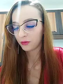 MoonedByEva from StripChat