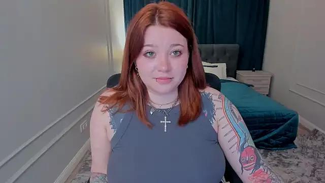MoonLghte from StripChat