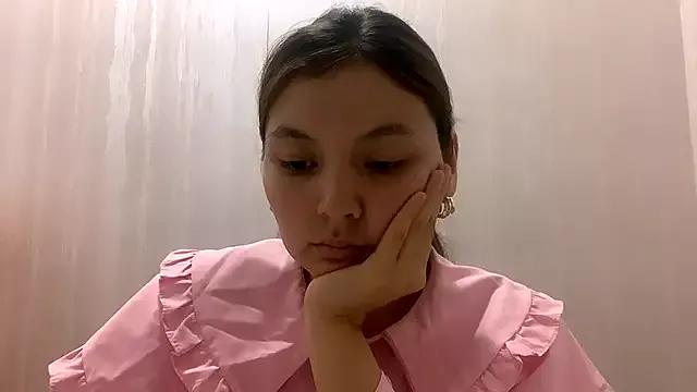 MoraKingdon from StripChat is Freechat