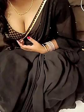 Mounika25 webcams show profile image 