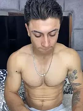 MR_MUSCLE from StripChat