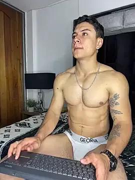 MR_MUSCLE from StripChat